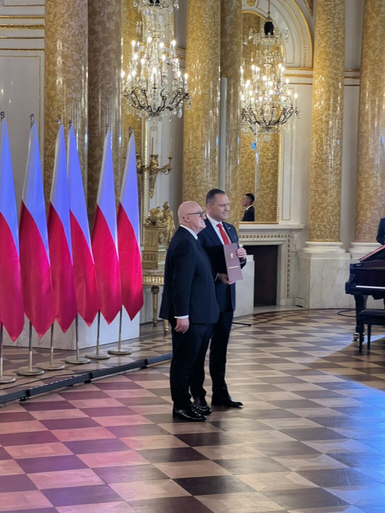 Bogdan Święczkowski i Karol Nawrocki podczas uroczystości